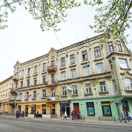 Aparthotel Na Dobu Λβιβ Εξωτερικό φωτογραφία