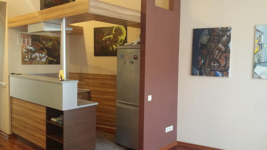 Aparthotel Na Dobu Λβιβ Εξωτερικό φωτογραφία