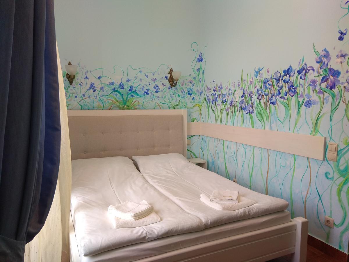 Aparthotel Na Dobu Λβιβ Εξωτερικό φωτογραφία