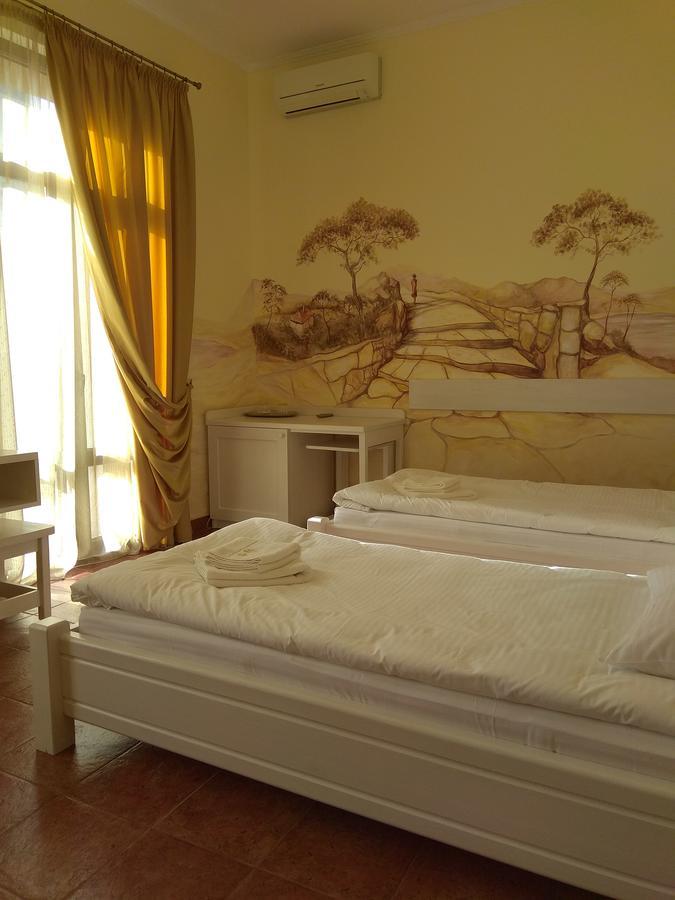 Aparthotel Na Dobu Λβιβ Εξωτερικό φωτογραφία